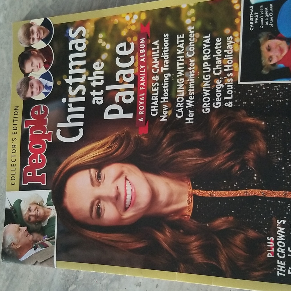 Collectors edition Peoples Christmas at the palace magazine